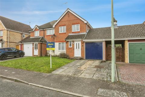 3 bedroom semi-detached house for sale - Darby Close, Bury St. Edmunds, Suffolk, IP32