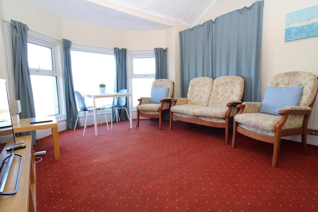 Apartment 4