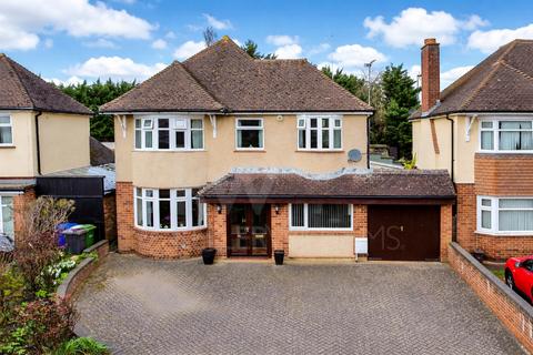 4 bedroom detached house for sale, Stratford Road, Roade, Northampton, NN7