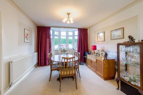 4 bedroom detached house for sale, Stratford Road, Roade, Northampton, NN7