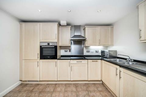 2 bedroom flat to rent, Three Oak Lane, London SE1