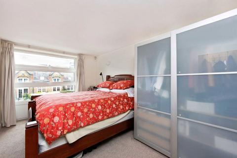 2 bedroom flat to rent, Tanner Street, London SE1