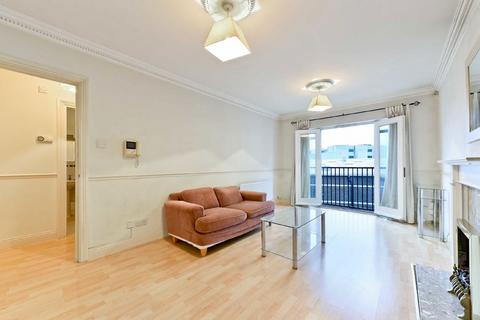 2 bedroom flat to rent, Leathermarket Court, London SE1