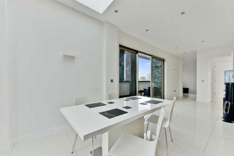 2 bedroom flat to rent, Haven Way, London SE1