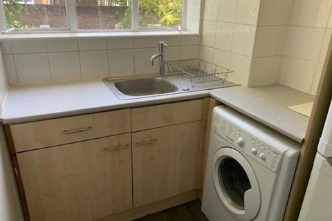 3 bedroom flat to rent, Gower Street, Bloomsbury WC1E