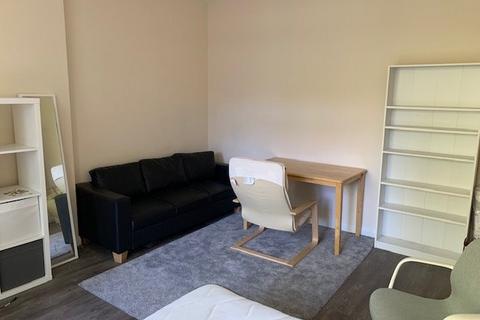 3 bedroom flat to rent, Gower Street, Bloomsbury WC1E