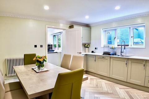 4 bedroom detached house for sale, Cwmalsie Lane, Pontllanfraith, NP12