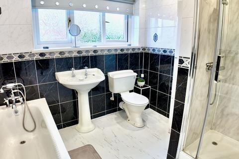 4 bedroom detached house for sale, Cwmalsie Lane, Pontllanfraith, NP12