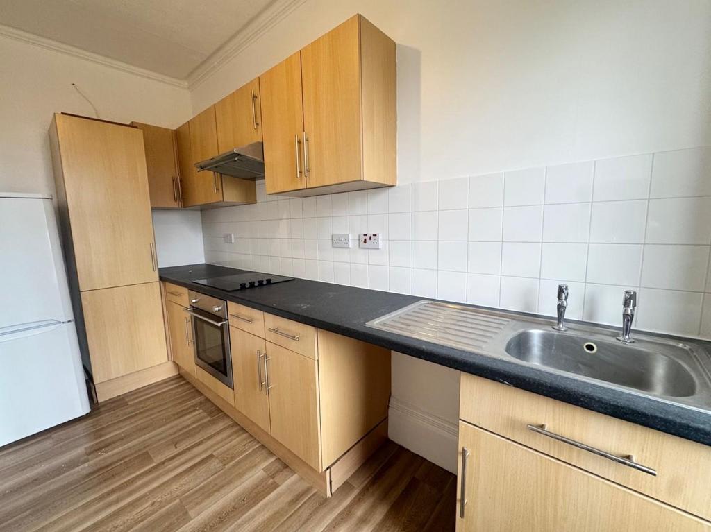 Kitchen 1.jpg