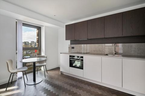 1 bedroom flat to rent, Halcyon House, Eden Place, London E16