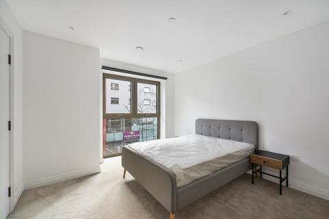1 bedroom flat to rent, Halcyon House, Eden Place, London E16