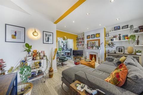 3 bedroom terraced house for sale, Waltham Way, London E4