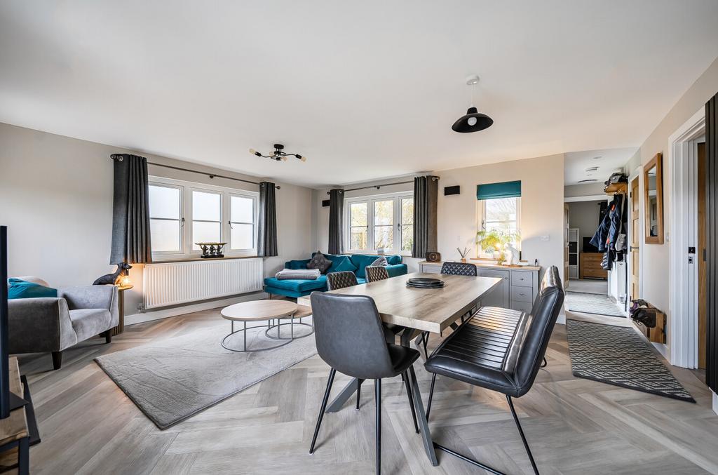 Living/Dining Room