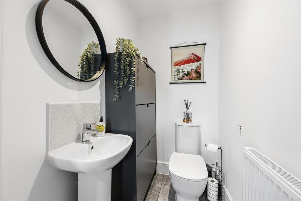 Ground floor WC.jpg