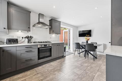 undefined, Clan Drive, Belper DE56