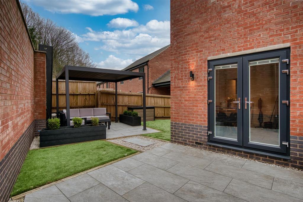 Garden - Kitchen-diner and dining patio.jpg