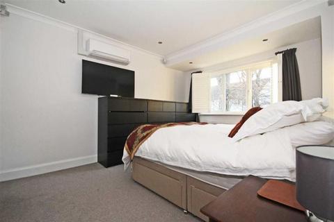 4 bedroom house to rent, The Ridgeway, Acton Town, W3
