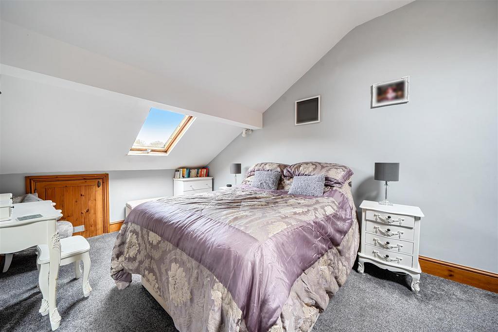 Zappo Bed1.jpg