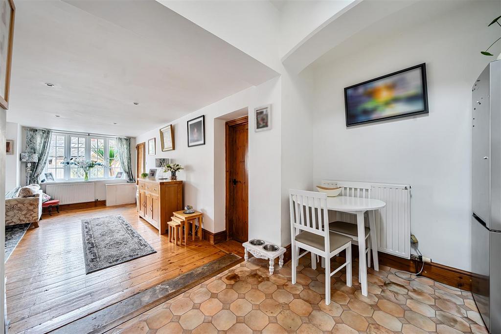 Zappo Dining.jpg