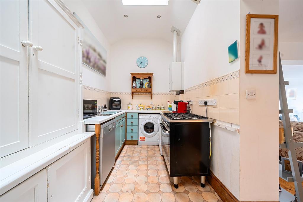 Zappo Kitchen.jpg