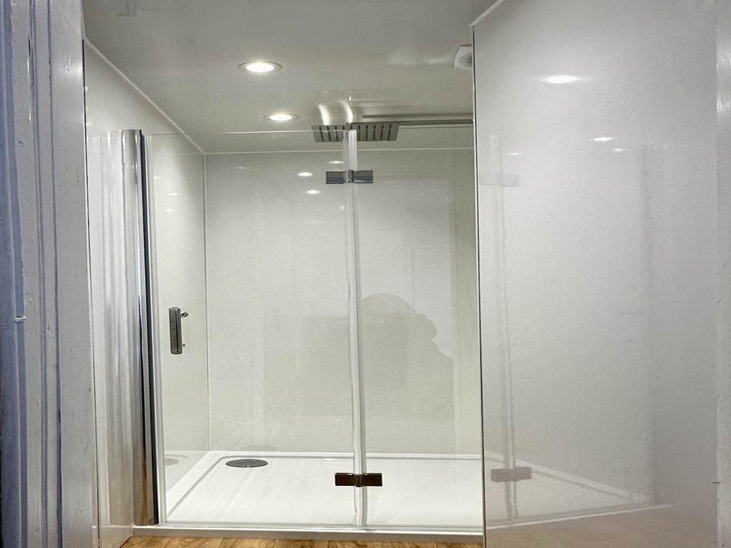 150 Shower