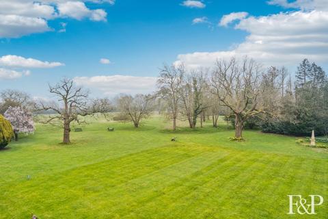 undefined, Seven Hills Road, Iver