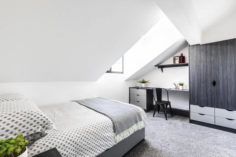 2 bedroom house to rent, Queens Road, Leeds LS6