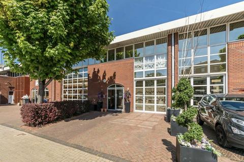 2 bedroom flat to rent, Hurlingham Business Park, Fulham SW6