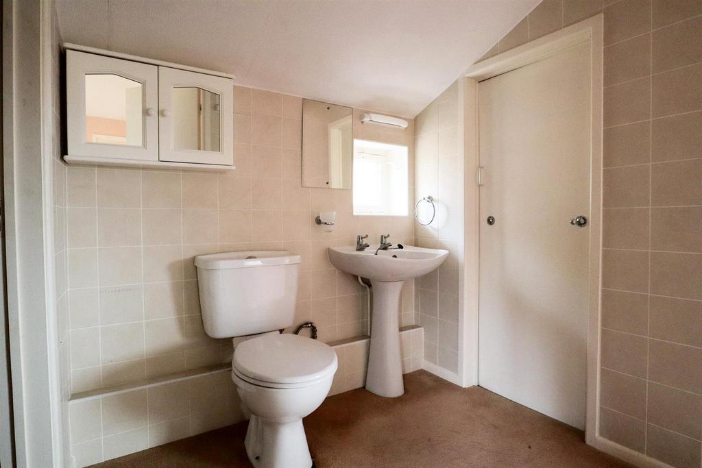 WC - Upstairs.jpg