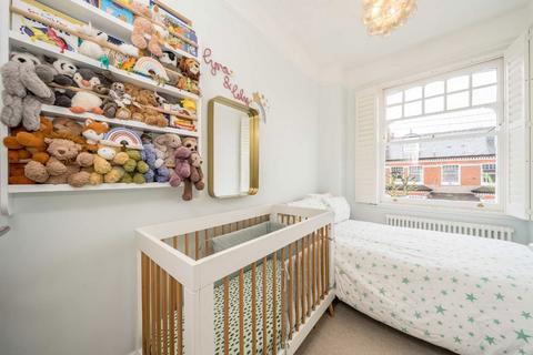 2 bedroom flat for sale, Veronica Road, London SW17