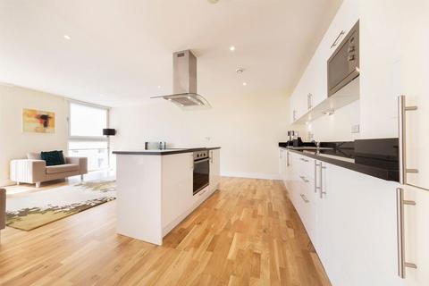2 bedroom flat for sale, Cobalt Point, 38 Millharbour E14