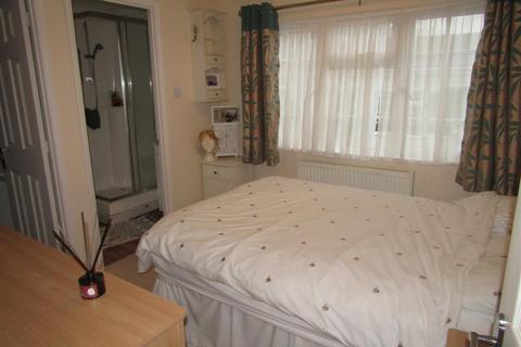 undefined, Roecliffe, York