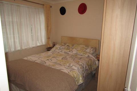 undefined, Roecliffe, York