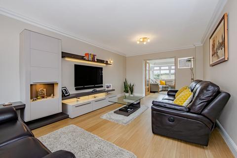 4 bedroom detached house for sale, Howards Croft, Colchester, CO4