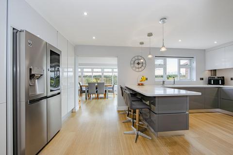4 bedroom detached house for sale, Howards Croft, Colchester, CO4