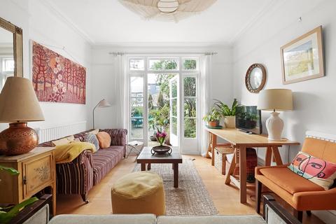 4 bedroom house for sale, Finsen Road, London, SE5