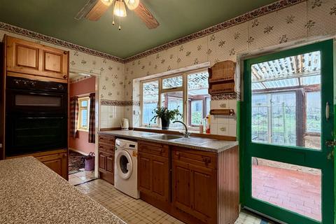 2 bedroom detached bungalow for sale, Upper Hill, Leominster