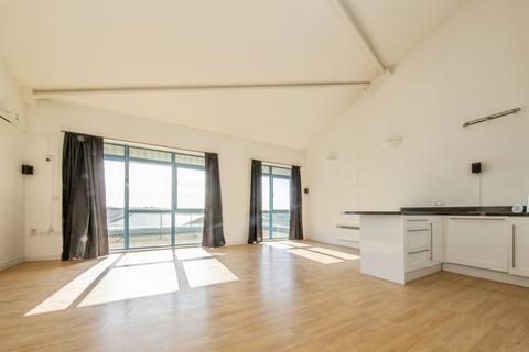 2 bedroom flat for sale, Norwich Road, Ipswich