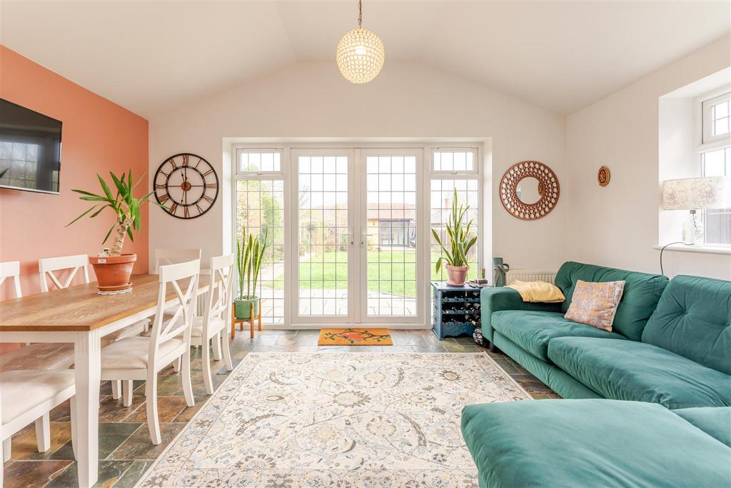 Cannon HIll Road - Creative House Studio --8.jpg