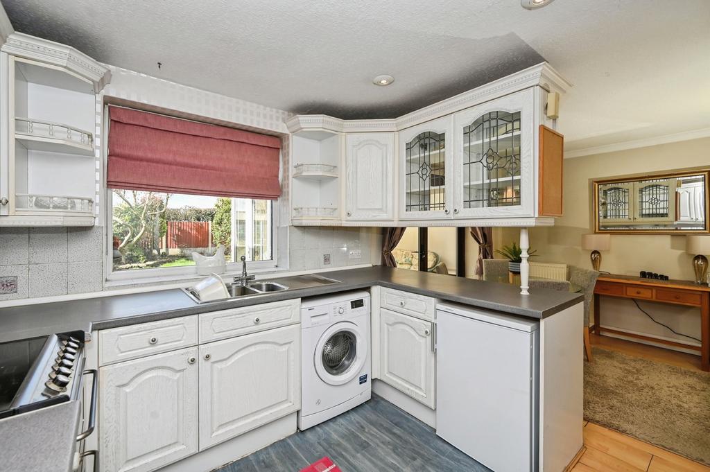 Dining/Kitchen