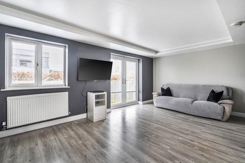 3 bedroom end of terrace house for sale, Exeter Road, Cullompton, Devon, EX15
