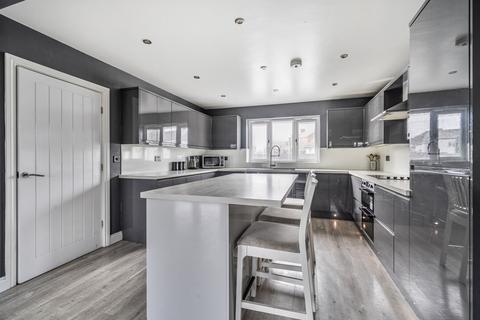 3 bedroom end of terrace house for sale, Exeter Road, Cullompton, Devon, EX15
