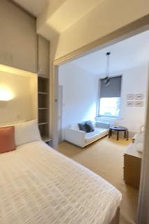 1 bedroom flat for sale, Hallam House, London, SW4