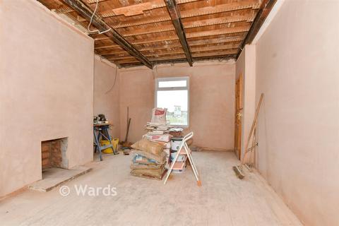 3 bedroom semi-detached house for sale, Ackholt Road, Aylesham, Canterbury, Kent