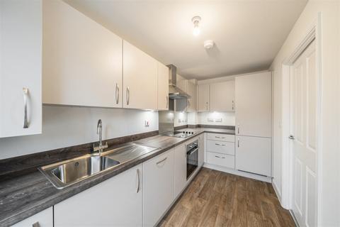 3 bedroom semi-detached house to rent, Throckley NE15