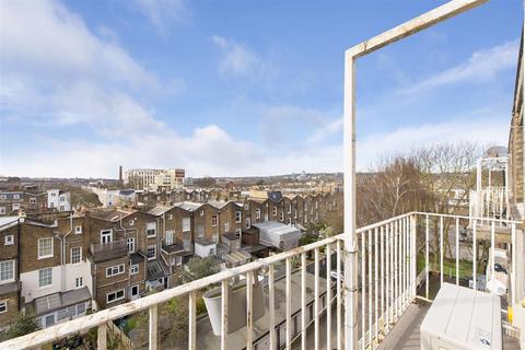2 bedroom flat for sale, Hornsey Road, London