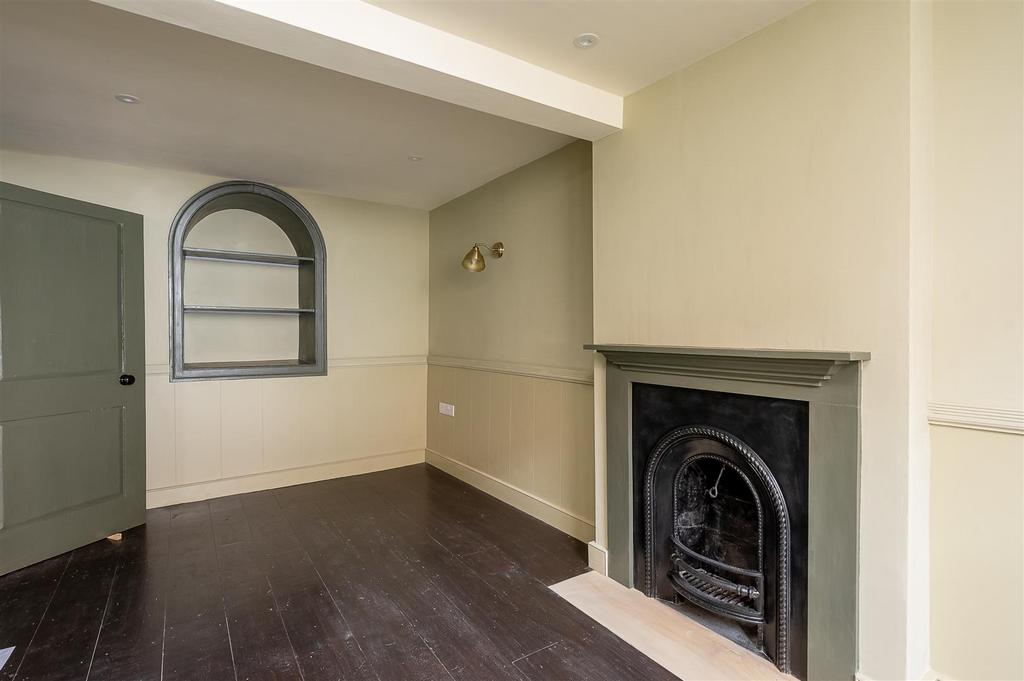 9 Burgate-15[1].jpg