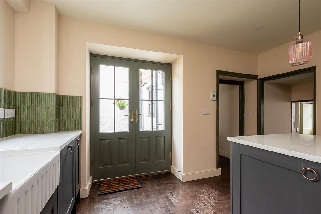 9 Burgate-18[1].jpg