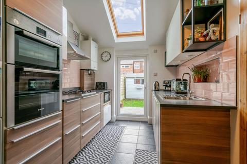 2 bedroom terraced house for sale, Roseneath Avenue, Manchester M19