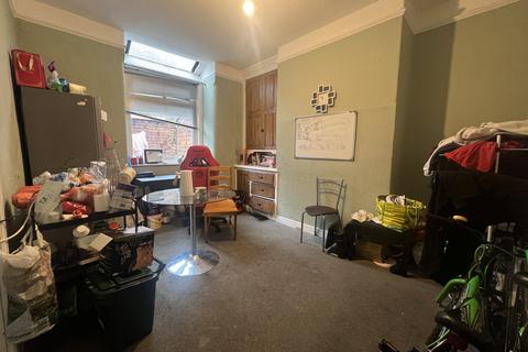 3 bedroom terraced house for sale, Brighton Range, Gorton